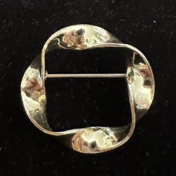 Vintage Set of 6 Miscellaneous Brooches/Pins - Picture 10 of 15